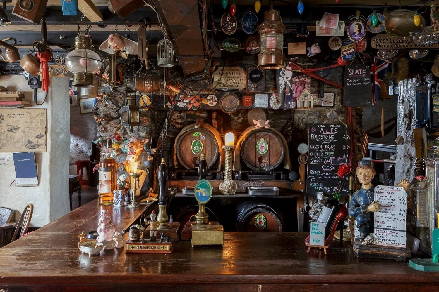 Eat at The Pigs Nose Inn